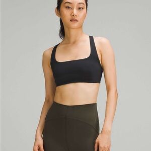 Lululemon smoothcover yoga bra, light support, black Size 6